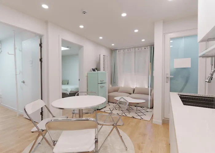 Welcome! 'sosodang' Cozy & Aesthetic Stay! Апартаменты Сеул